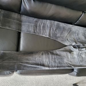 John Elliott The Cast II Rigid Jeans in Washed Black. 30X32